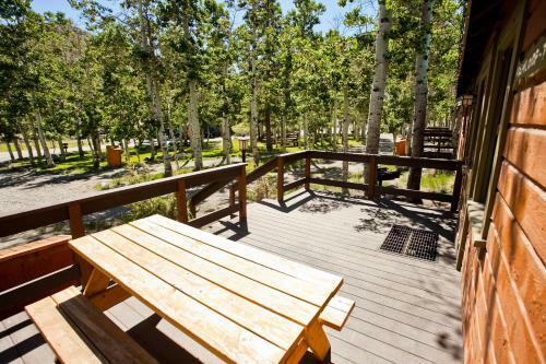 Hotel Convict Lake Resort