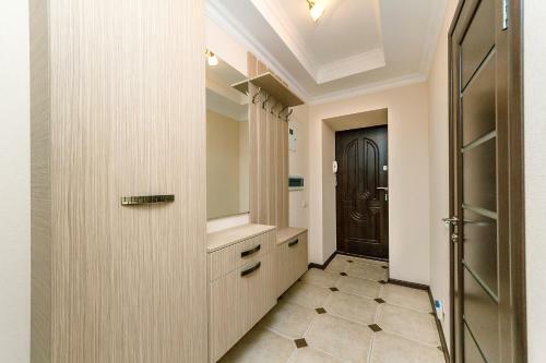 Luxrent Apartments On Lesi Ukrainki - Kiev