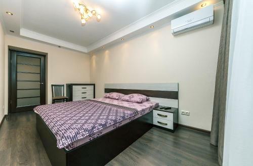 Luxrent Apartments On Lesi Ukrainki - Kiev