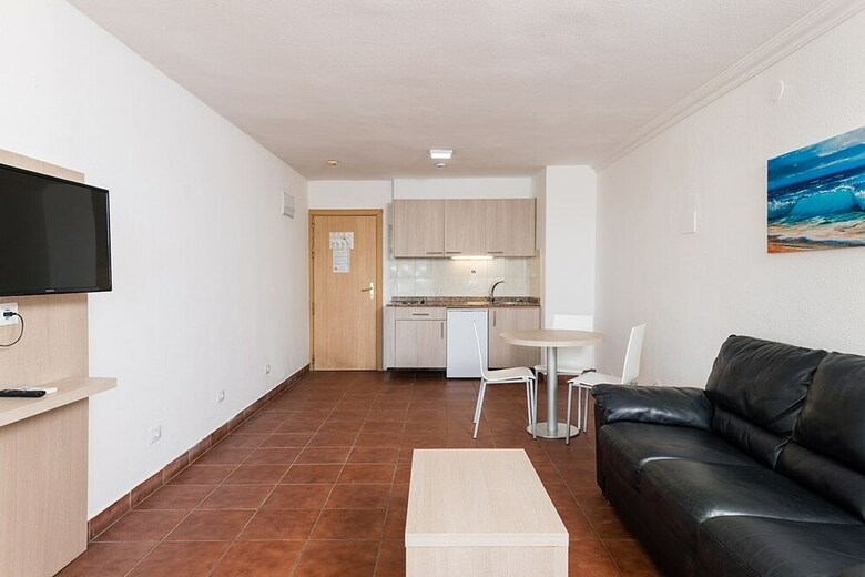 Aparthotel New Folias