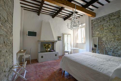 Hostal Corte San Ruffillo Country Resort