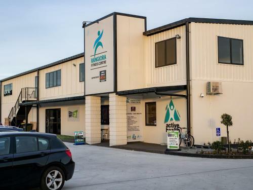 Riverstone Motel