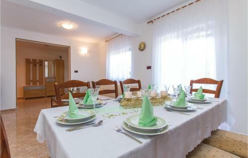 Holiday Home Kozljak Cr