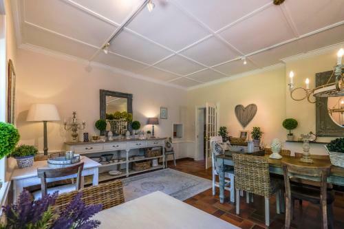 Hostal No.10 Caledon Street Guest House