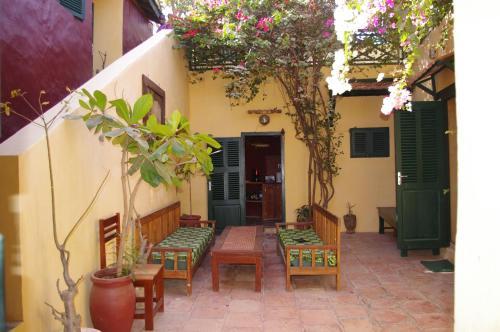 Hostal Maison Augustin Ly