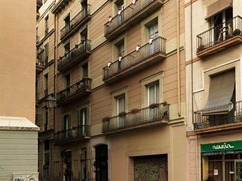 Hostal Chic&basic Tallers