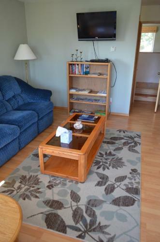 Bay Ave Bed And Breakfast Inn
