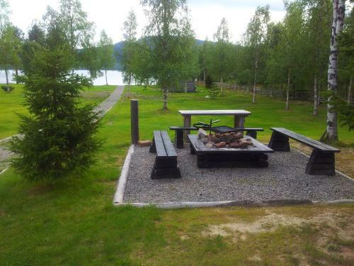 Cottage On Wild River In Lapland/sweden