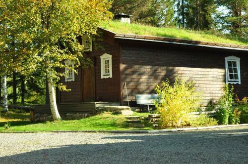 Cottage On Wild River In Lapland/sweden