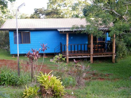 Lake Eacham Tourist Park & Cabins