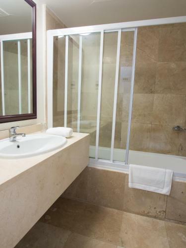 Albany Hotel