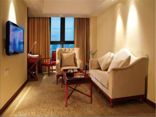 Yuloon Hotel