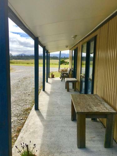 Bay Road Motels