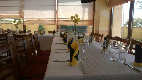 Adamo Hotel