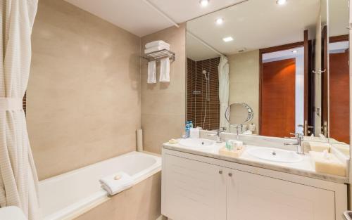 Hotel Aak-bal All Suite Resort