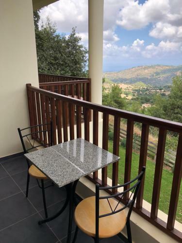 Demetriou Paradisos Hills Hotel