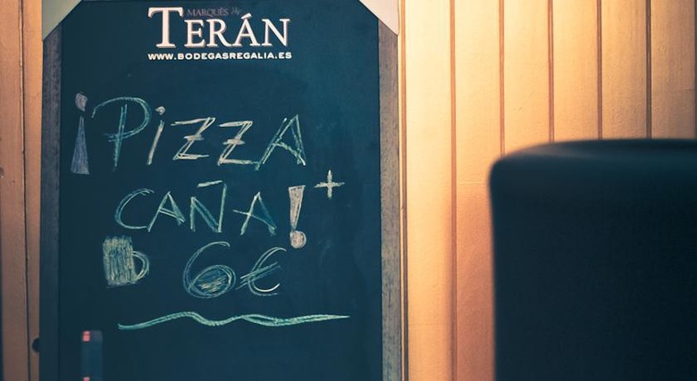 Hostal Barri Antic Hostel & Pub