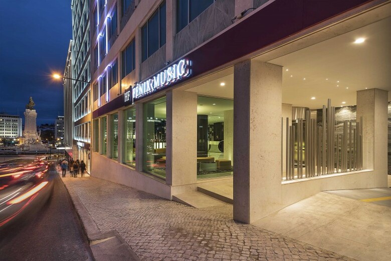 Hotel Hf F�nix Music