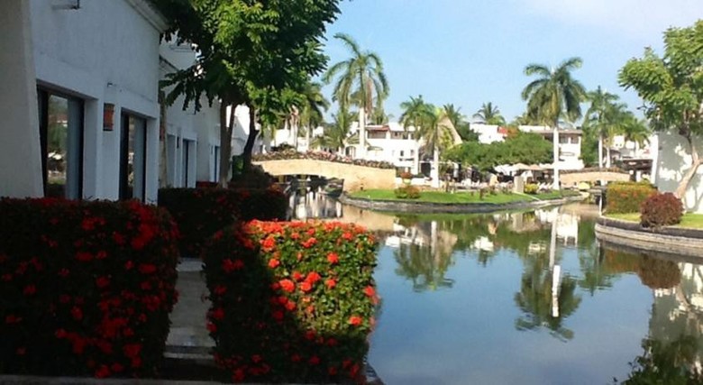 Mayan Villas Golf