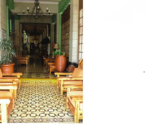 Hotel Colonial