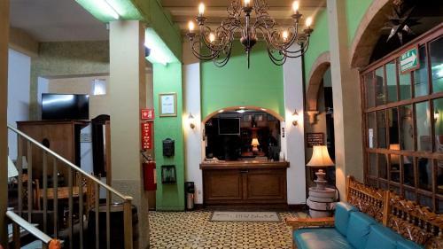 Hotel Colonial