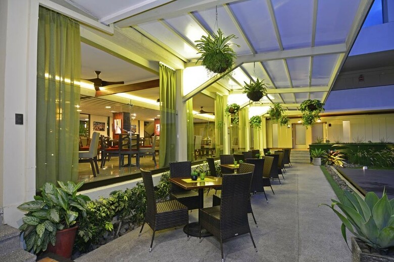 Autentico Hotel