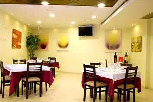 Hotel Kris Ciudad De Sabinigo