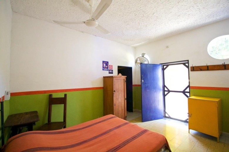 Nomadas Hostel