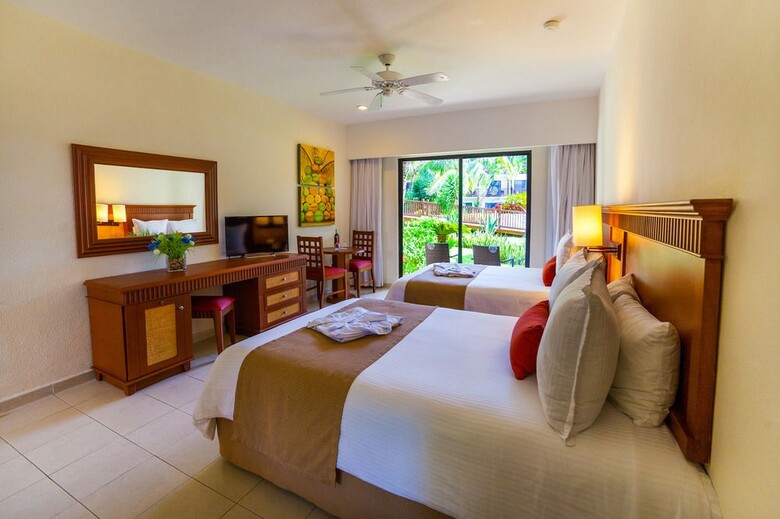 Hotel The Reef Coco Beach