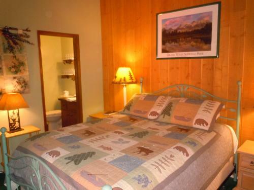 Two-bedroom Premier Unit #112 By Escape For All Seasons