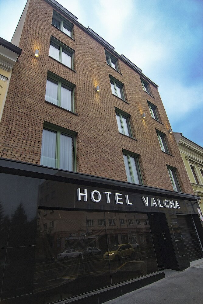 Valcha Apartments
