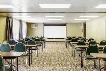 Hotel Quality Inn & Suites Irvine Spectrum