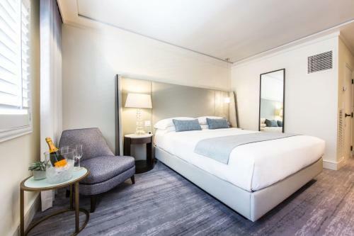 Mosaic Hotel