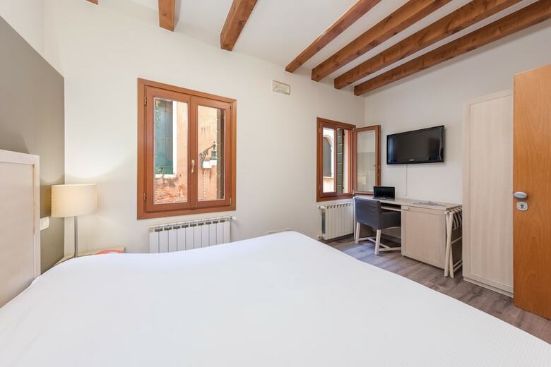 Bed & Breakfast Casanova Ai Tolentini