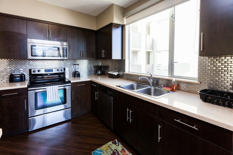 Heaven On Hollywood Furnished Apartments