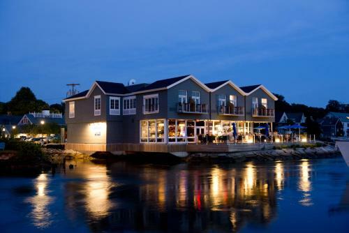 Hotel The Boathouse