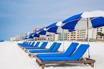 Hotel Holiday Inn Express Orange Beach - On The Beach