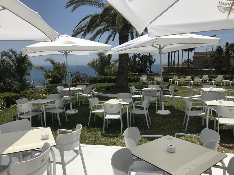 Aparthotel First Flatotel International