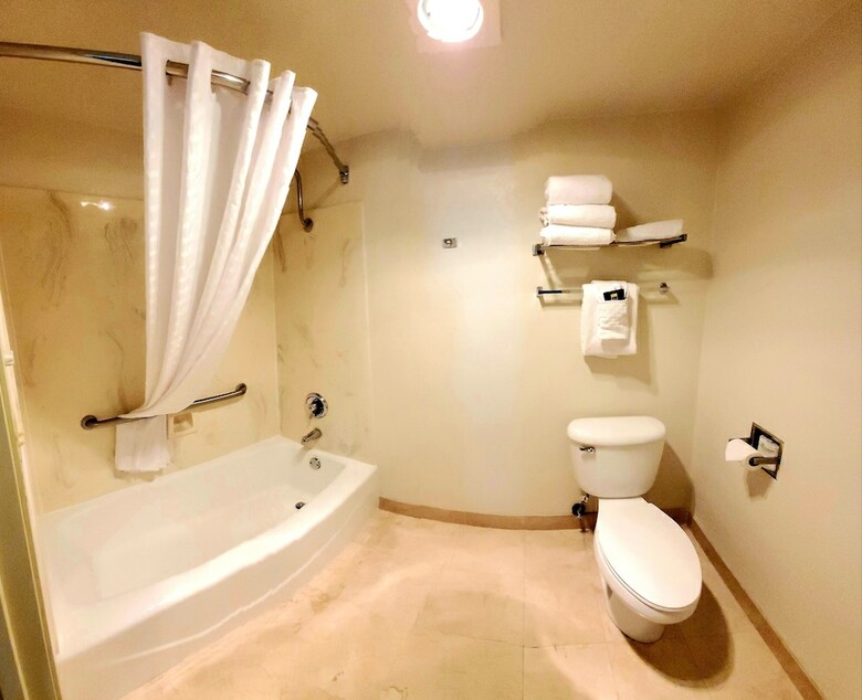 Hotel Best Western Plus Northwoods Inn
