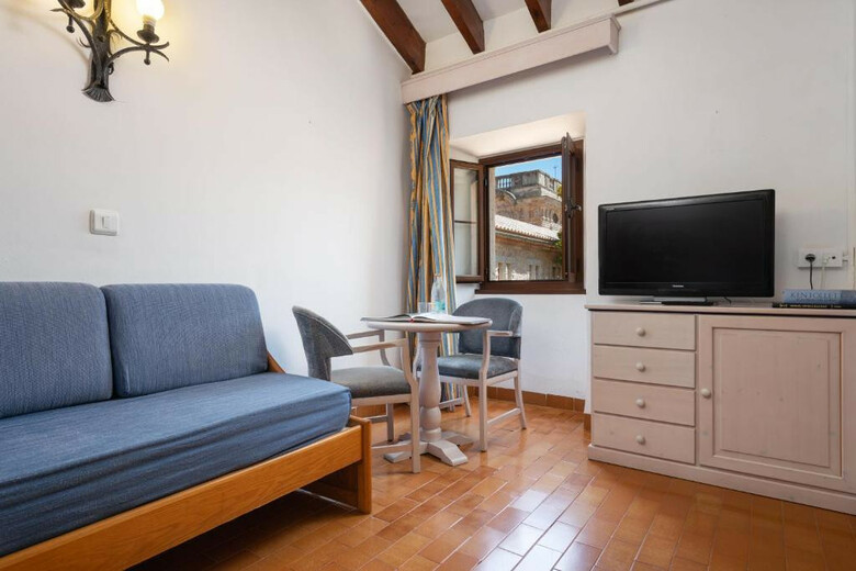 Hostal Santuari De Lluc