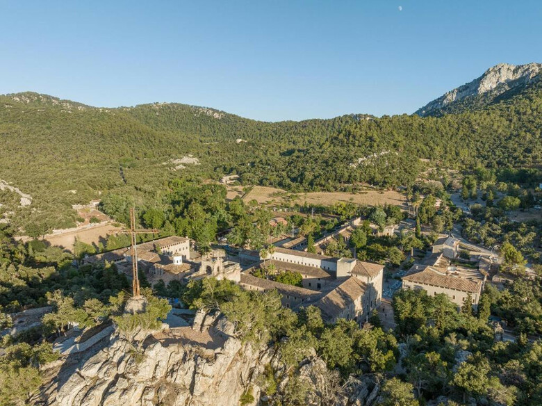 Hostal Santuari De Lluc