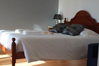 Ericeira Chill Hill Hostel & Private Rooms