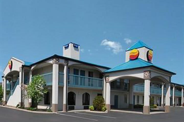 Motel Baymont Inn And Suites Gallatin