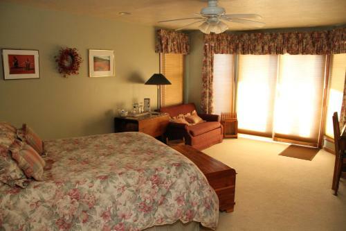 On Cranberry Pond Bed And Breakfast