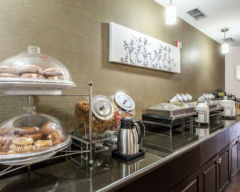 Hotel Sleep Inn & Suites Austinburg