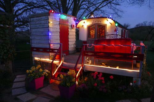 Bed & Breakfast La Roulotte de Lola - Chambre D'h�tes