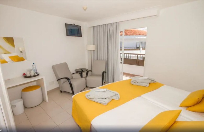 Hotel Servatur Waikiki