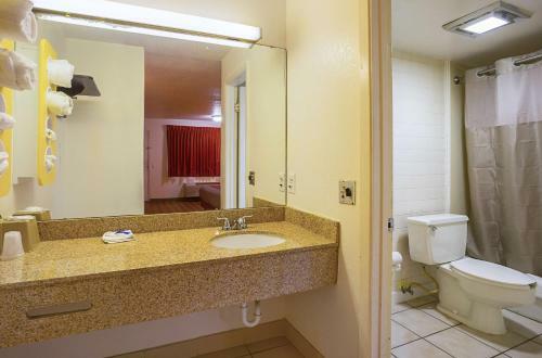 Motel Crown Inn Brinkley