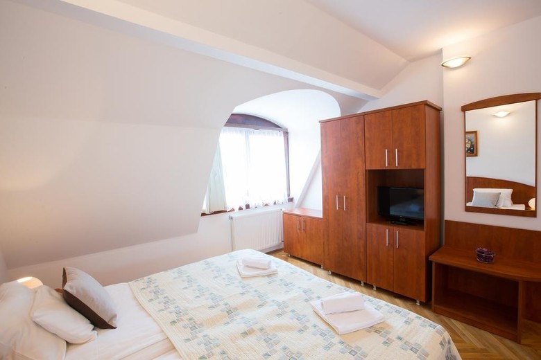 Helios Hotel & Pension