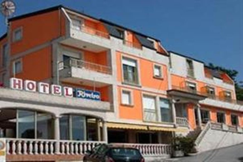 Hotel Riveiro I